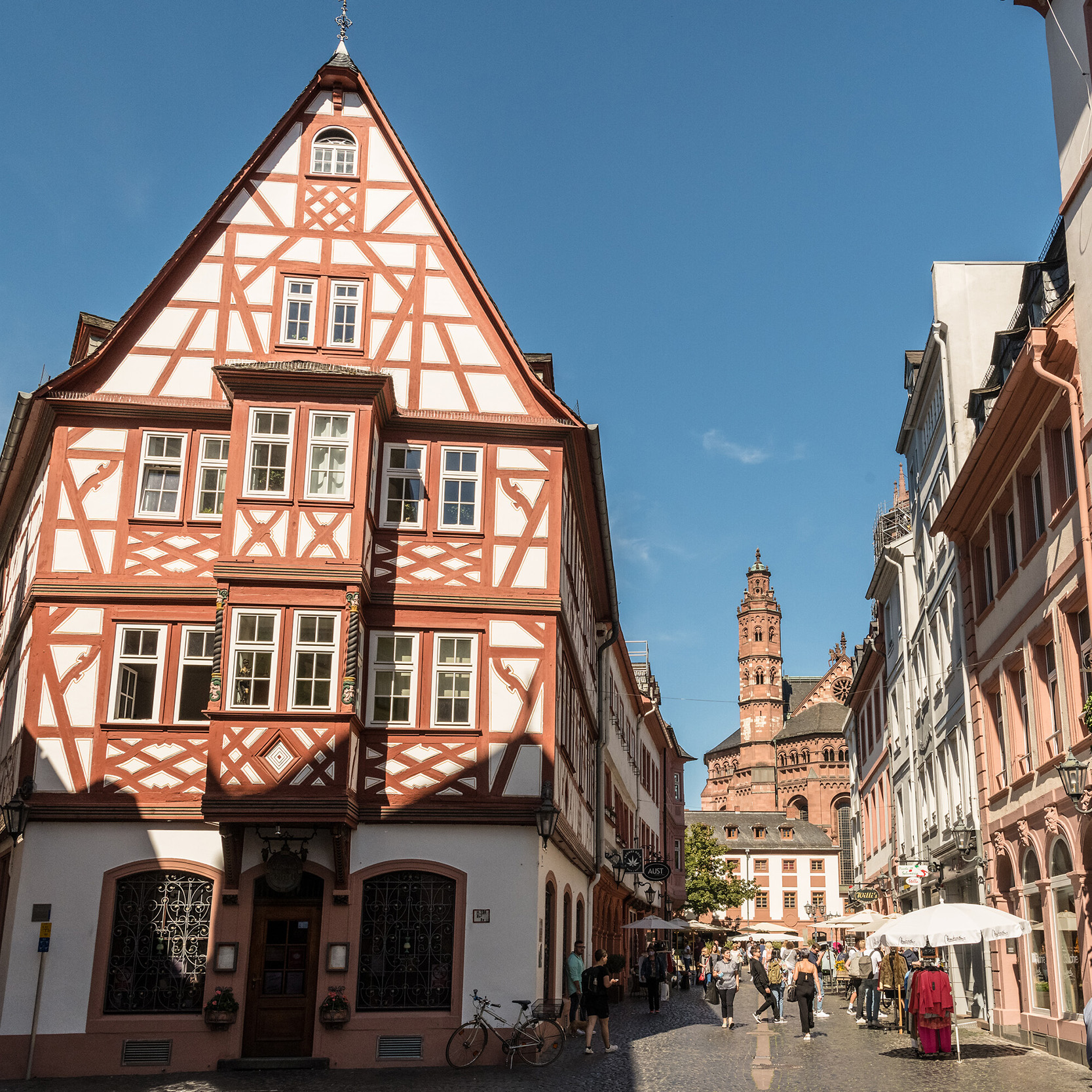 Rheinland-Pfalz Mainz © Rheinland-Pfalz Tourismus GmbH/Dominik Ketz Gasse in der Mainzer Altstadt